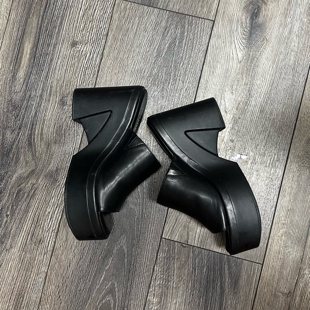 Steve Madden Black Chunky Platform Shoes